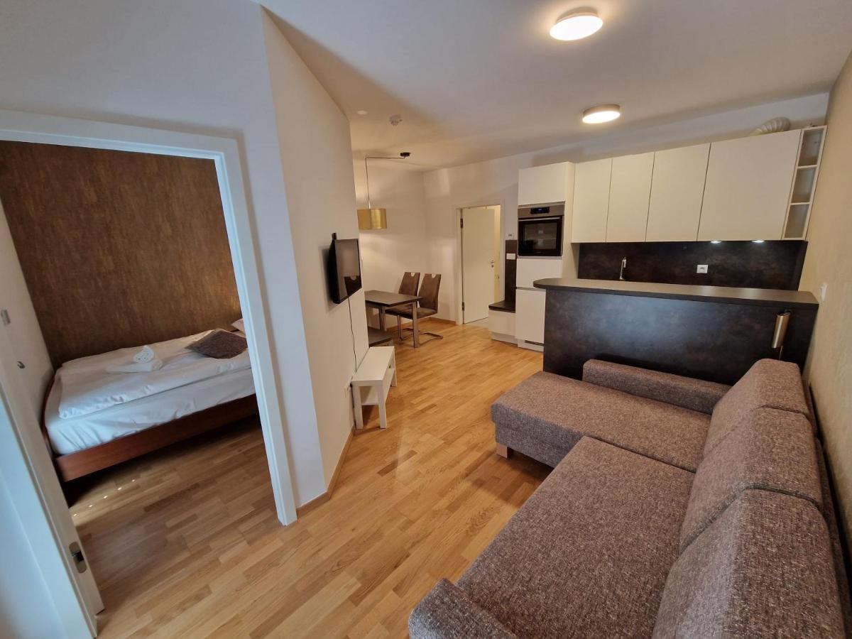 Bed & Breakfast Rezidenca Pipanova Λιουμπλιάνα Εξωτερικό φωτογραφία